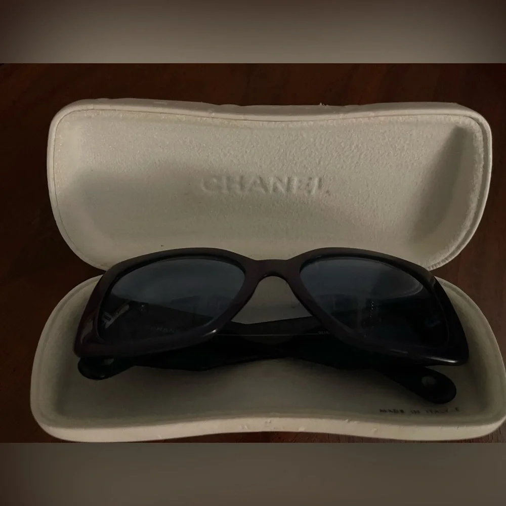 CHANEL 5019 LADIES BLUE/PURPLE GRADIENT SQUARE SUNGLASSES W/ ORIG QUILTED CASE - Picture 9 of 12